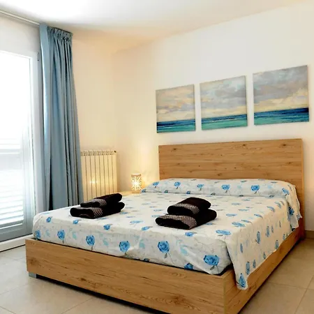 Vanissa With Sea View Apartment *
